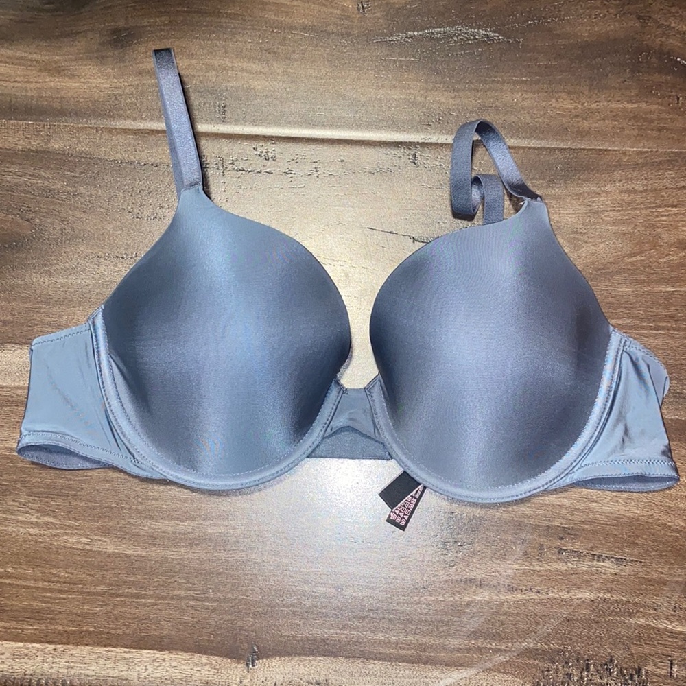 Victoria’s Secret Perfect Coverage Bra 38B